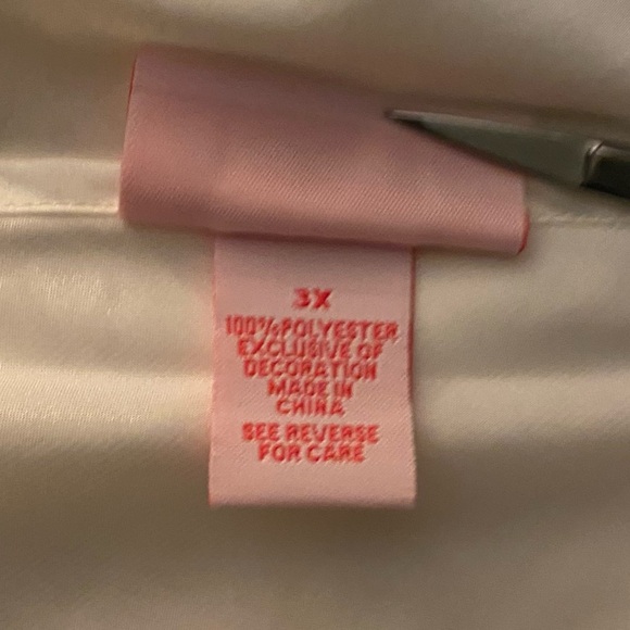 🤍Elegant Ivory Satin Peignoir Set - Robe and Gown - Picture 9 of 11